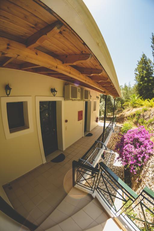 Althea Studios Lefkada Áyios Nikítas Oda fotoğraf